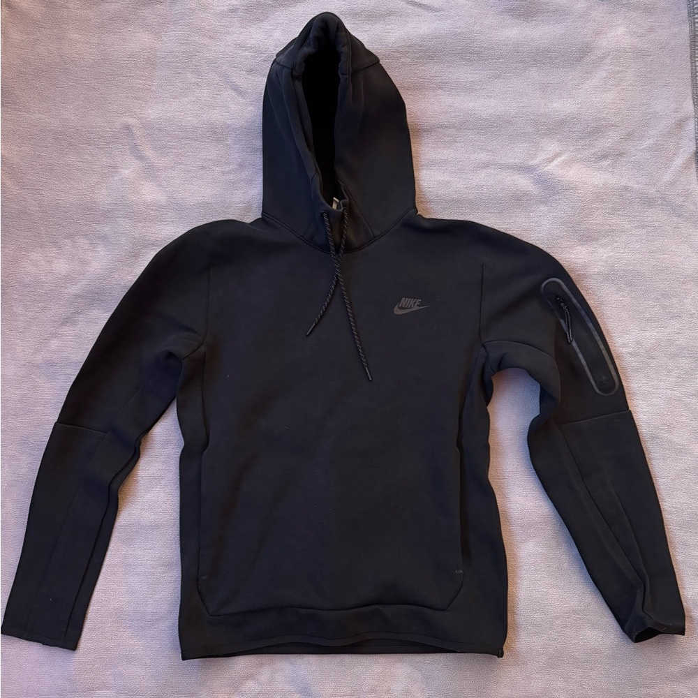 Black Nike Tech Fleece Pullover Hoodie